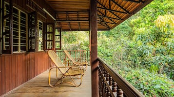 2 bedrooms, free minibar, in-room safe, desk