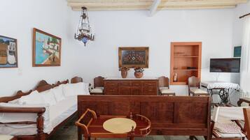 Casa, 3 quartos | Sala de estar | TV de tela plana