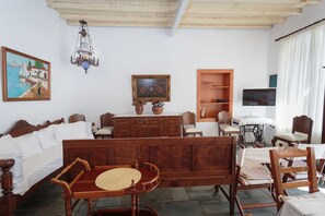 Living area - Marouso Villa Paros (Paros)