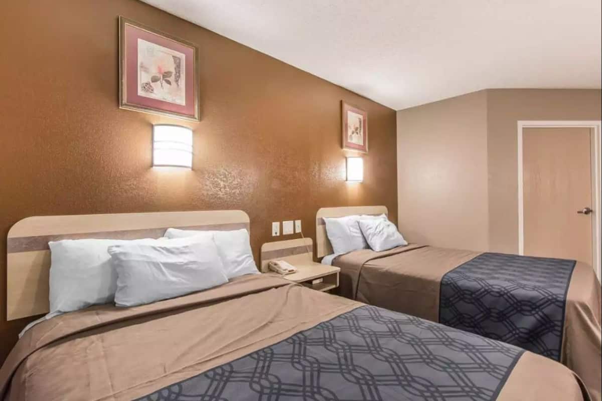 Room, 2 Double Beds | Iron/ironing board (on request), WiFi (free)