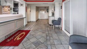 Lobby - Econolodge (Morristown)