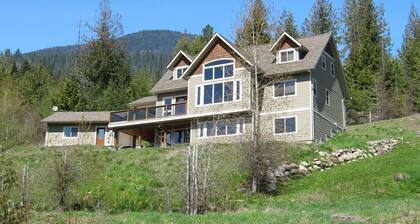 Eagleview Retreat Guest House. Two lodgings in one