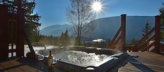 Kootenay Paradise Retreat!