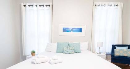 ⭐️Wrap-Around Porch Uptown Columbus. Lähellä jokea. Lemmikkieläimet tervetuloa✨