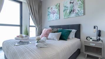 1 slaapkamer, een strijkplank/strijkijzer, reisbedje, wifi