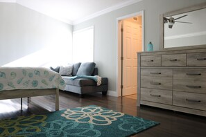 2 habitaciones, tabla de planchar con plancha y wifi gratis 