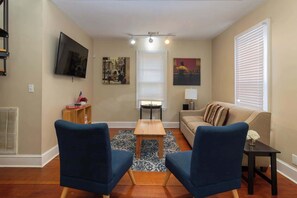 Téléviseur, bureau