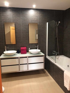 Hair dryer, towels
