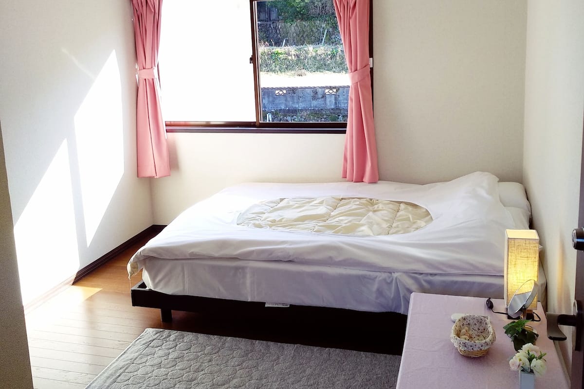 Standard Semi Double Room | Free WiFi
