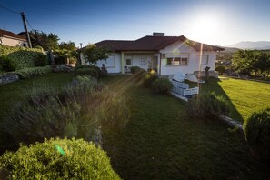 Exterior - Cozy village house with huge breathtaking garden (Gevgelija)