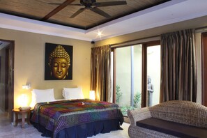 Minibar, in-room safe, laptop workspace, soundproofing - Bayshore Residence (Manggis)