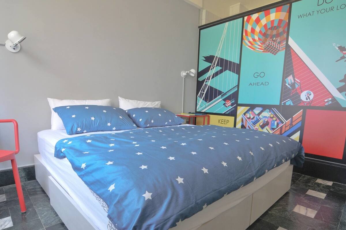 Minibar, blackout curtains, free WiFi, bed sheets