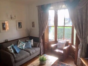 Smart TV, DVD player, books, music library