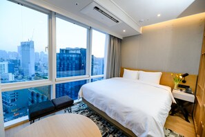 Deluxe Double Room, City View | City view - Golden Tulip Haeundae Hotel & Suites (Busan)