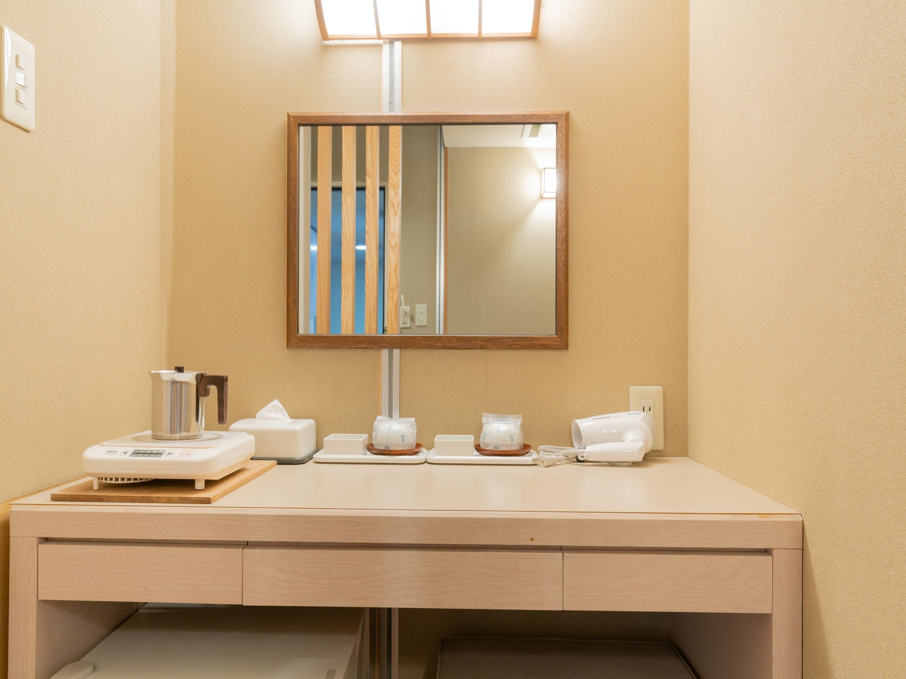 japanese style room, smoking  | bathroom | combined shower/bathtub, rainfall showerhead, free toiletries