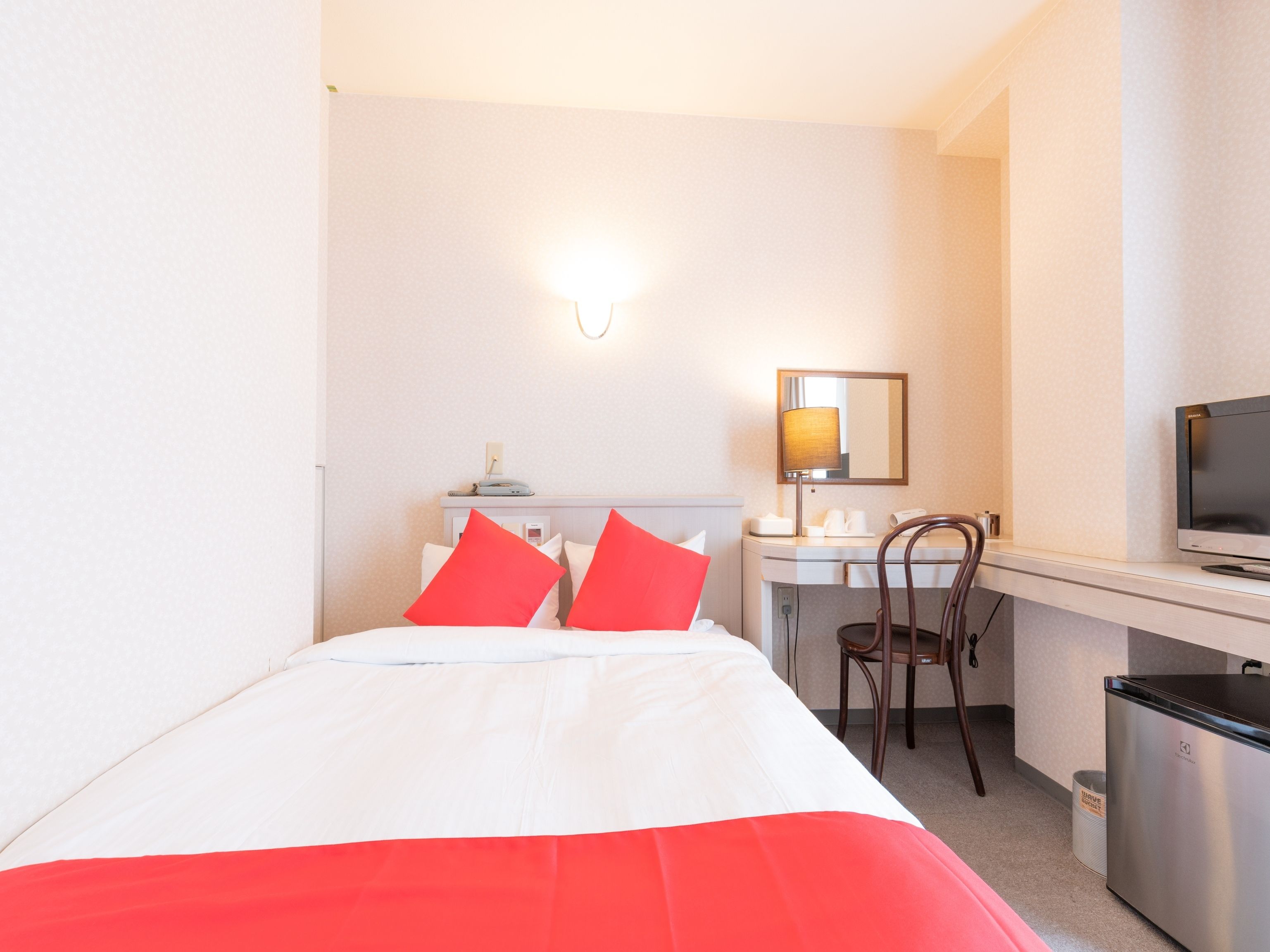 semi double room, non smoking | living area | led tv