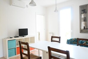 Dining - N185 - Numana, wonderful three-room apartment with terrace and swimming pool (Sirolo)