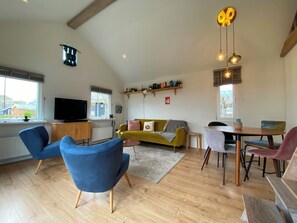 TV - Modern chalet situated on the edge of the park. This chalet has much to offer for both adults and ch (Burgh-Haamstede)