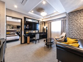 Suite Room, Non Smoking | Down comforters, desk, laptop workspace, blackout drapes