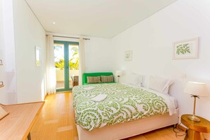 2 dormitorios, tabla de planchar con plancha, wifi gratis y ropa de cama