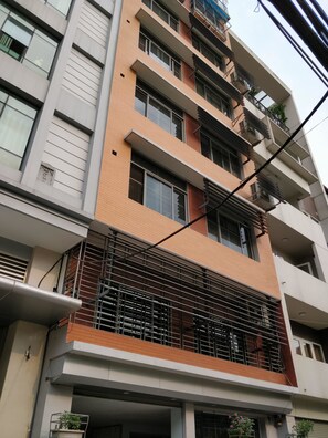 숙박 시설 정면