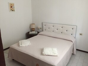 2 bedrooms, iron/ironing board, free WiFi, bed sheets - The casina of Rio Grande (Principina a Mare) (Grosseto)