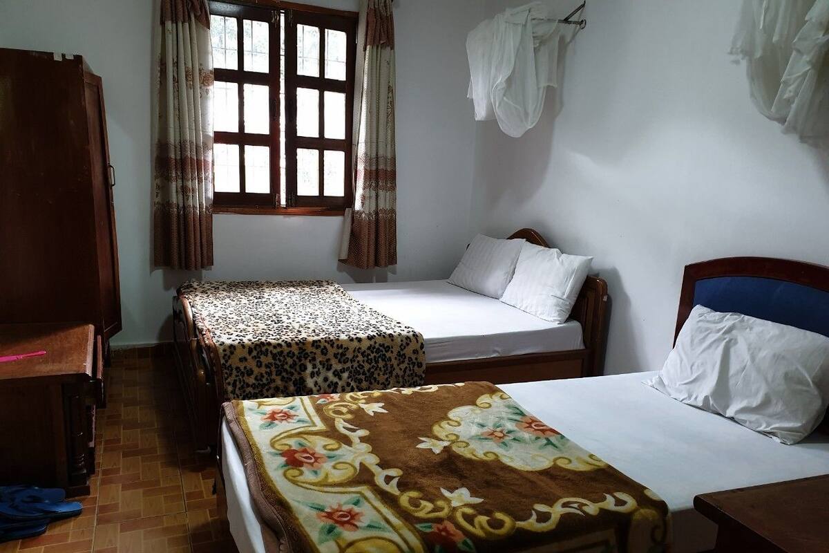 Chambre triple supérieure (10B) | Accès au Wi-Fi (inclus)
