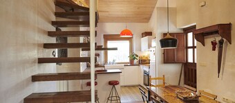 Garden, fireplace, barbecue, heating, attic. In the skirt of the Urbion