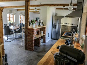 Fridge, oven, dishwasher - Vacation cottage Wallachia (Esgrus)