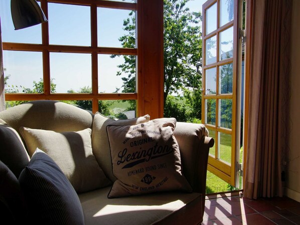 TV, fireplace - Vacation cottage Wallachia (Esgrus)