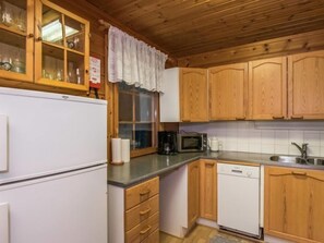 Frigorifero, microonde, forno, lavastoviglie