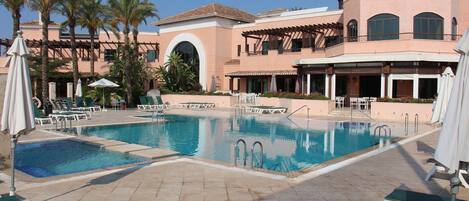 Piscina a l'aire lliure