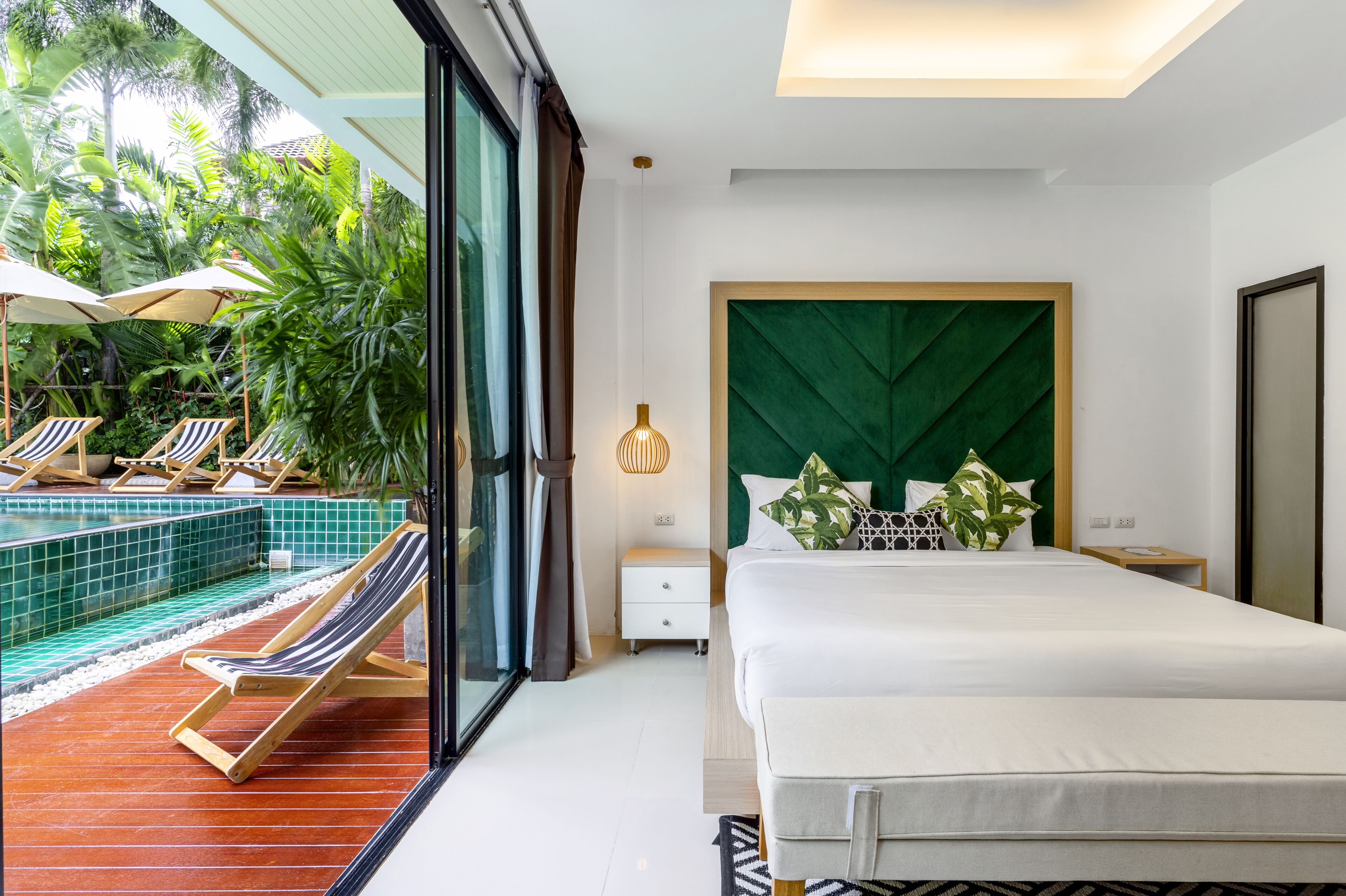 junior room, 1 king bed, pool access | 1 bedroom, in-room safe, desk, laptop workspace