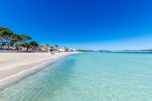 Vlak bij het strand