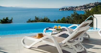 ctpo285 - Villa neuve avec piscine chauffĂ©e prĂšs de la plage pour 6 + 2 personnes Ă Makarska-ĆœivogoĆĄce