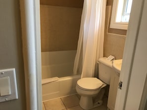 Basic Double Room, 2 Queen Beds | Bathroom