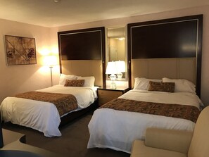 Basic Double Room, 2 Queen Beds | Desk, blackout drapes, iron/ironing board, free WiFi - Cardinal Court Motel (Southwold)