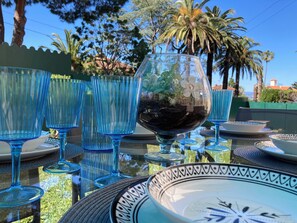 Outdoor dining - Villa 5*, beach at 500m, A/C, centre at 15min, garden with bbq (Antibes)