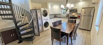 Oasis urbain de Portland - suites de 3 chambres / salle de bain et cuisine moderne