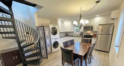 Private house with 3 suites. Modern, Clean & Comfortable!