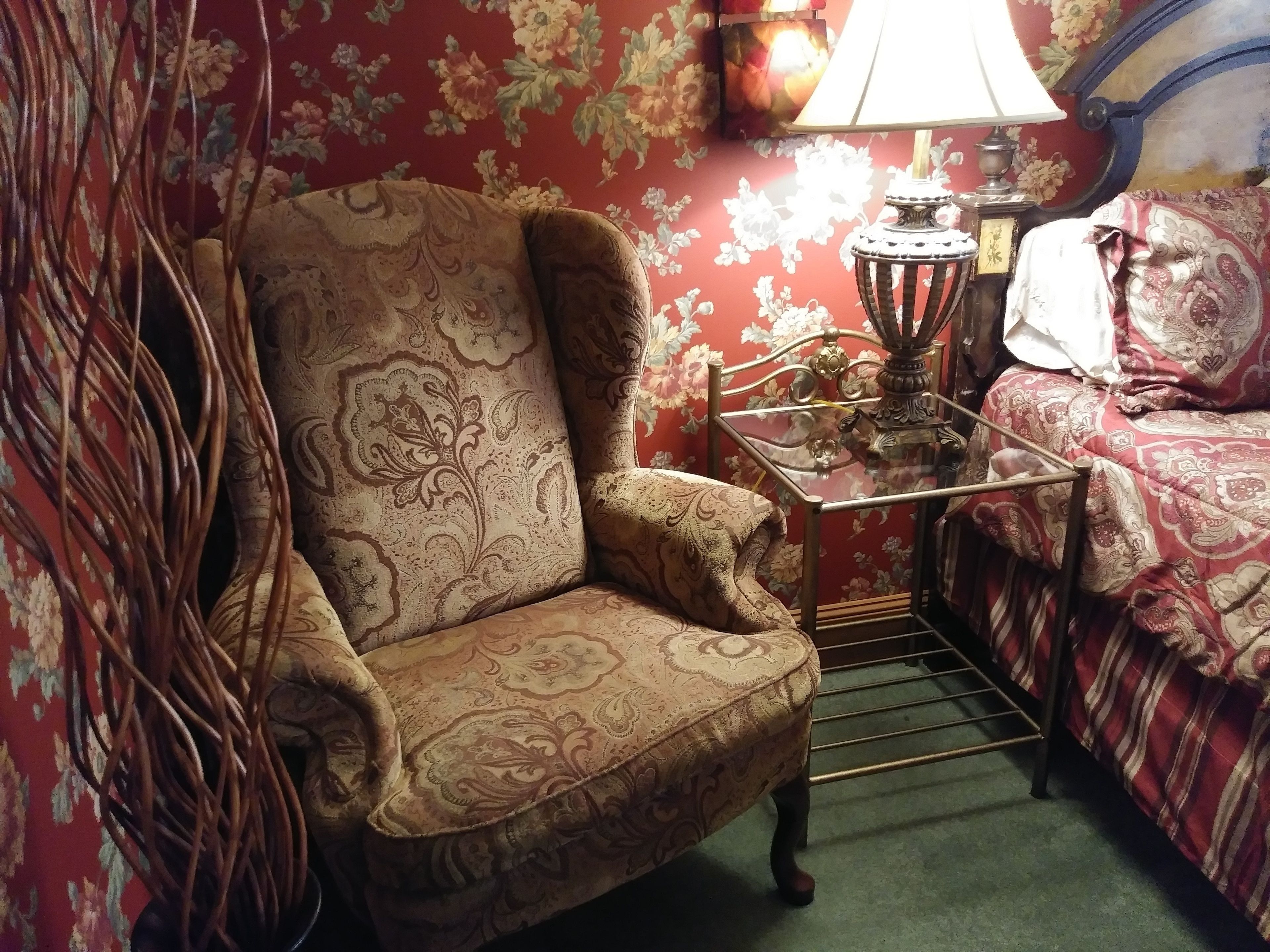 miss amy's room (307) | individually decorated, individually furnished, iron/ironing board