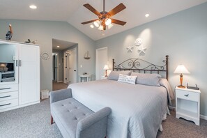 4 bedrooms, free WiFi, bed sheets