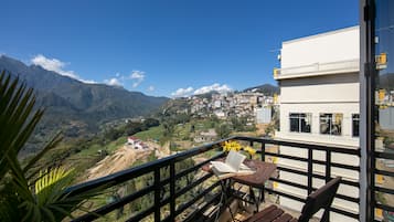 Family Quadruple Room, Mountain View | Minibar, in-room safe, desk, soundproofing