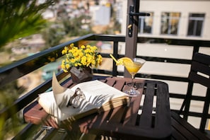 Family Quadruple Room, Mountain View | Minibar, in-room safe, desk, soundproofing - Sapa Valley View Hotel (Sa Pa)