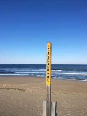 Beach nearby, sun-loungers, beach towels