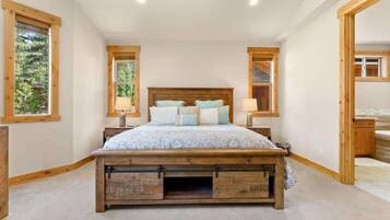 3 sovrum, strykjÀrn/strykbrÀda, gratis wi-fi och sÀngklÀder