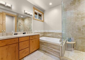 Shower, free toiletries, hair dryer, shampoo