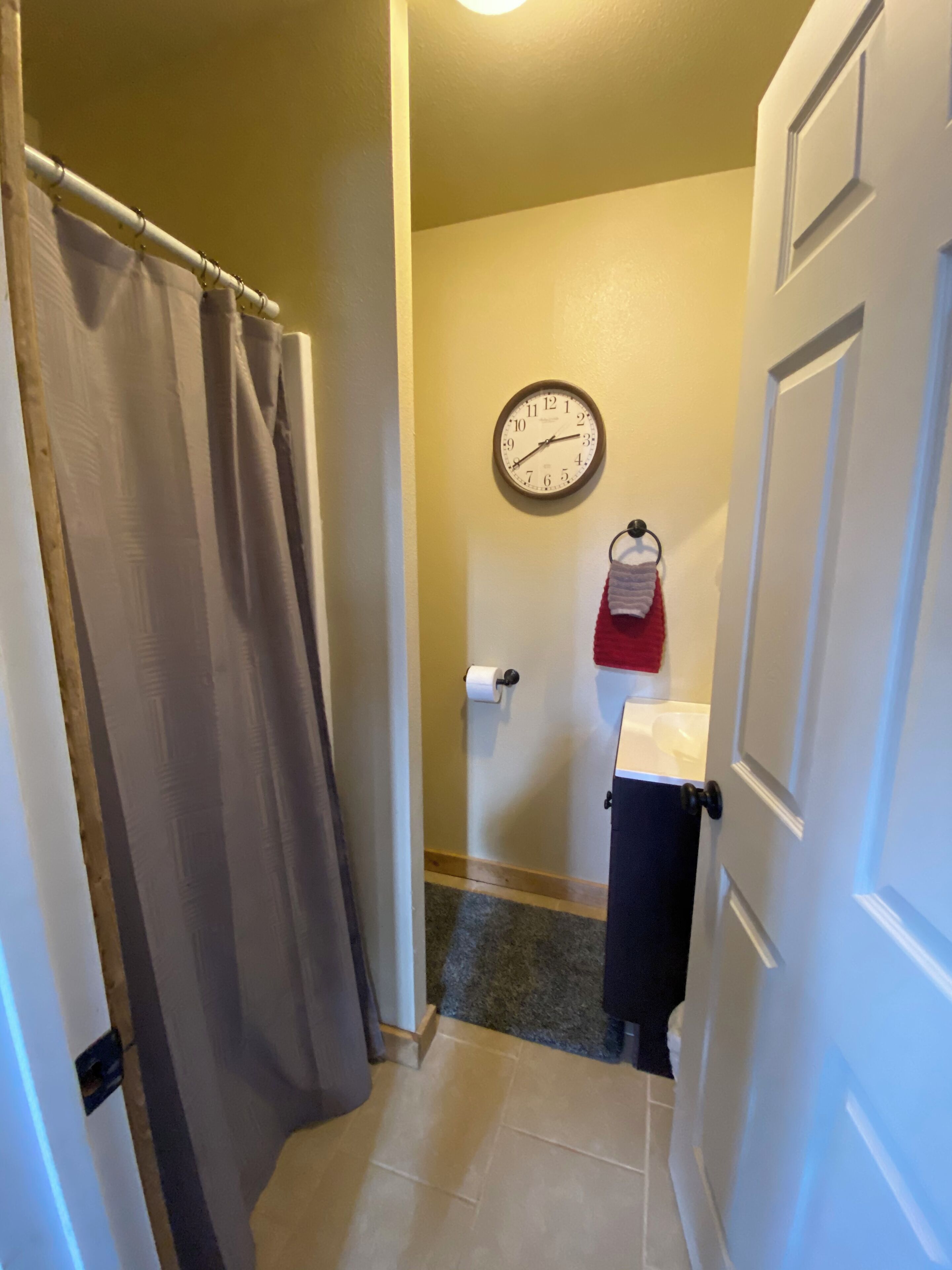 Shower, hair dryer, towels, toilet paper