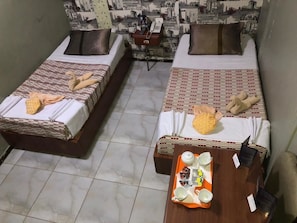 1 bedroom, free WiFi, bed sheets