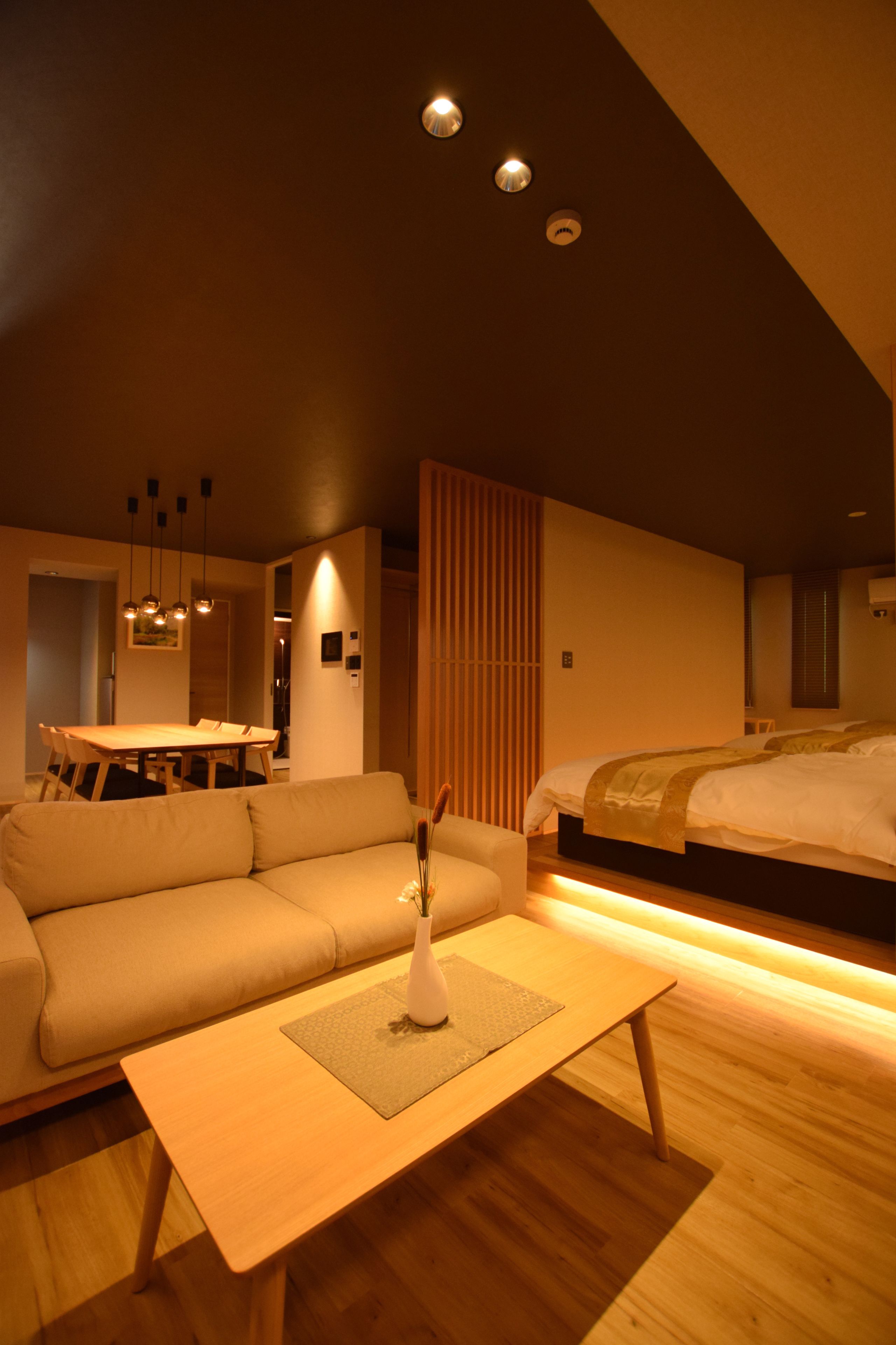 Family Room (201) | Living area | Flat-screen TV